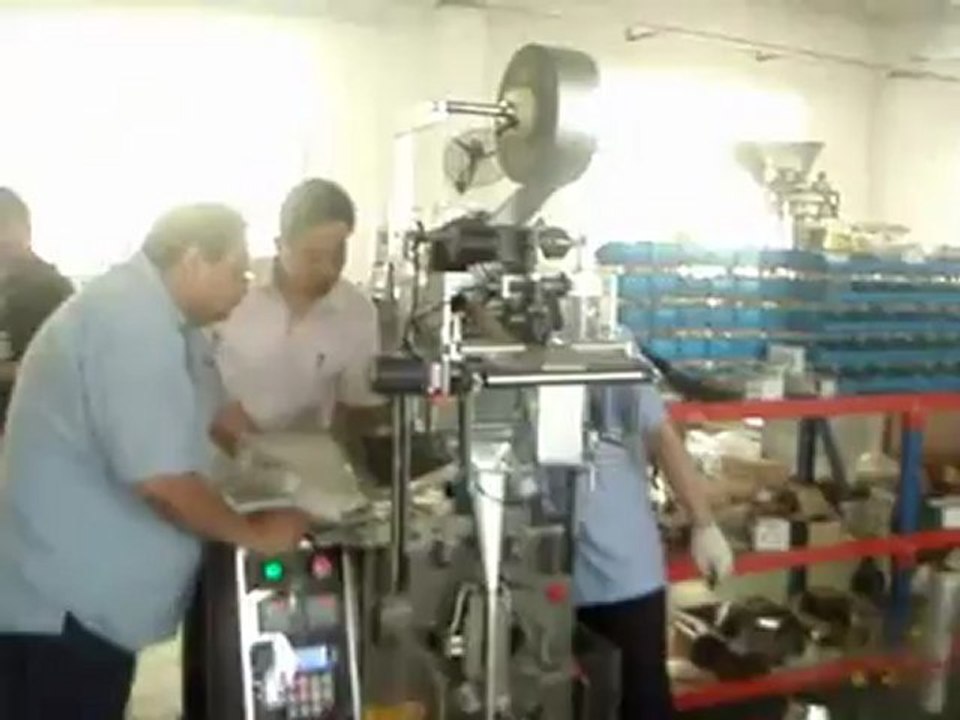 【China pouch packing machine】