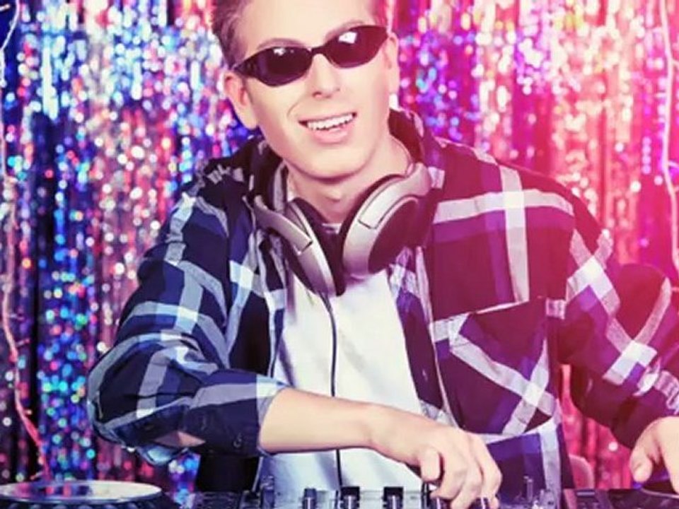 Get inside Conor Maynard's head _ 4Music