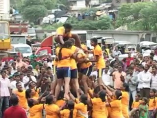 Girls are ahead of Boys in Dahi Handi