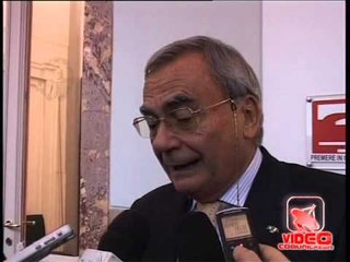 Download Video: Napoli - Trasporto pubblico, presentato manifesto Confcommercio (27.11.12)