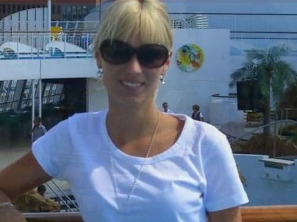 AIDAaura Cruise Day in Hamburg Hafen AIDA Kreuzfahrten mit Mareike Wehner Reisebüro Fella