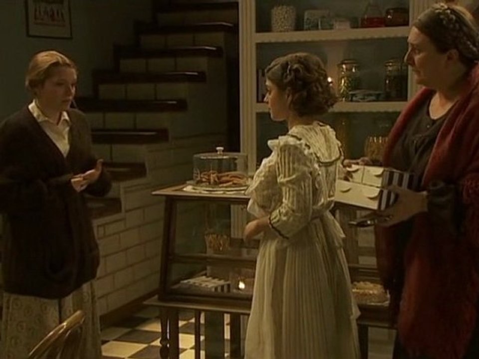 Tristán y Candela. Cap. 456 - Yo ya no sé qué hacer para levantarle el ánimo
