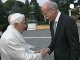 Vaticano: una nuova Papamobile per Benedetto XVI