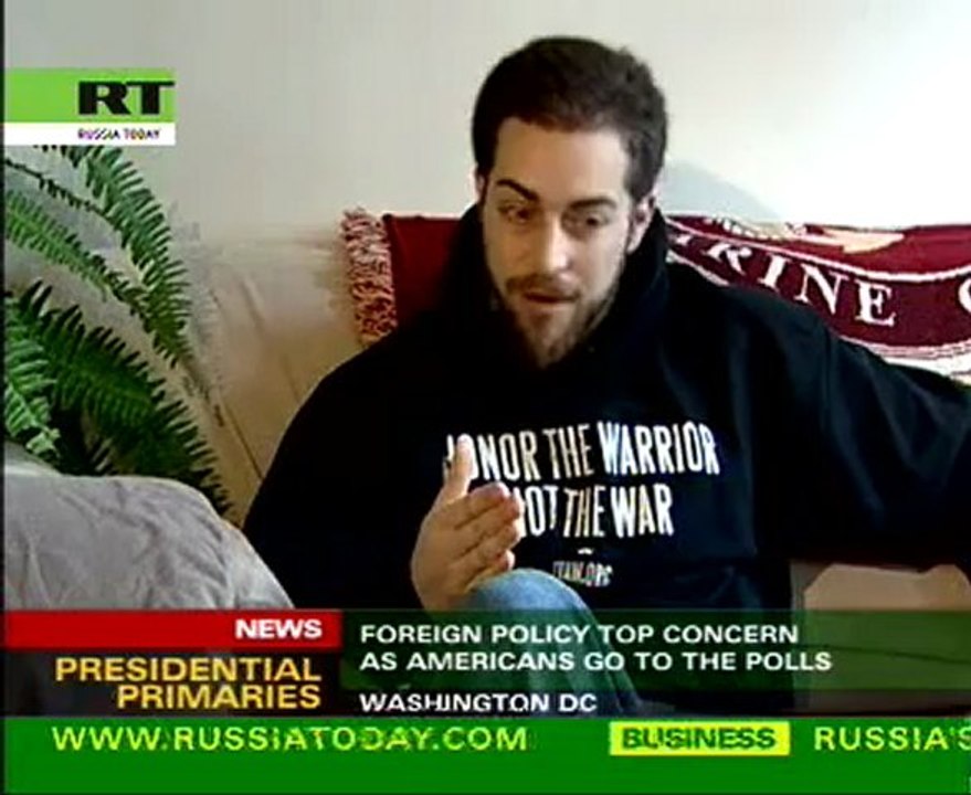 McCain to face Clinton, Iraq veterans back Ron Paul