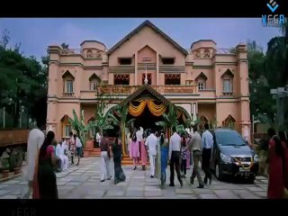 Raviteja & Kajal Agarwal "Sarocharu" Movie First Look Teaser