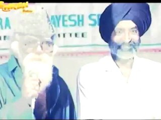 Mehmood Performs Live