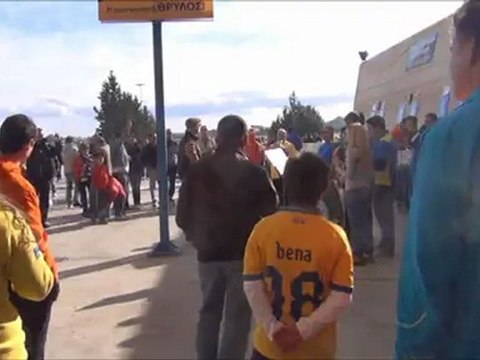 Φίλαθλοι ΑΠΟΕΛ έξω από το ΓΣΠ