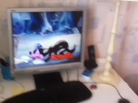 Manon Flora et le pc