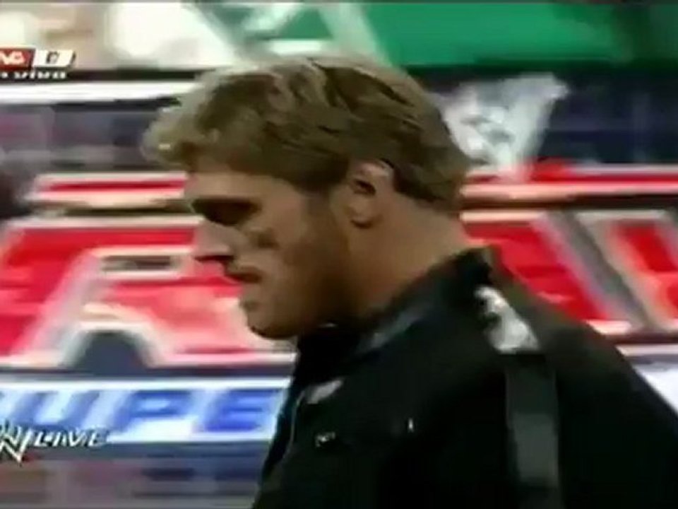 EDGE Regresa A RAW En Español 23 04 2012 HD - Edge Returns to Raw 23_4_12