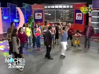Angel Bazurto Besa a Big Neurosis