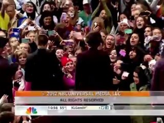 One Direction - Kiss You - Live on The Today Show - November 13, 2012 (HD)