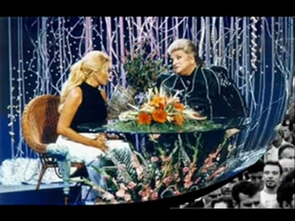 TRABZON AKCAABAT.CEVİZLİK.KÖYÜ .GÜNGÖR YILDIZ  ZEKİ MÜREN SEVDİM