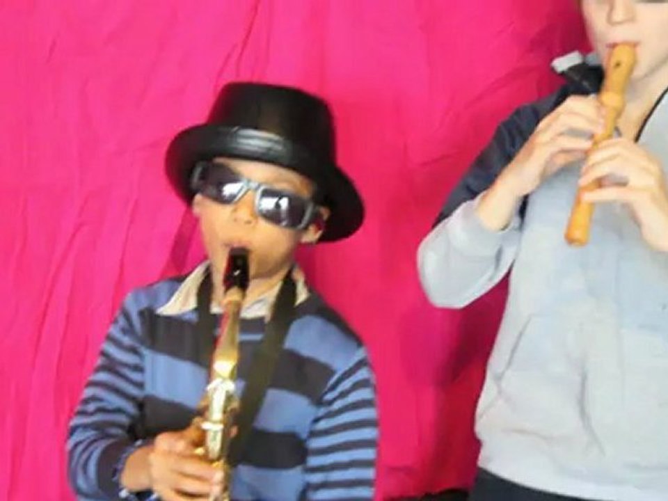 Kinder Singen - Warum ist Die Banane krum