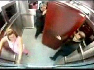 Ator que se finge de morto quase Morre em Pegadinha