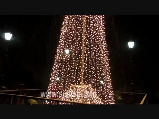 siatista.info - Σιάτιστα -  Το άναμα του Χριστουγεννιάτικου δέντρου