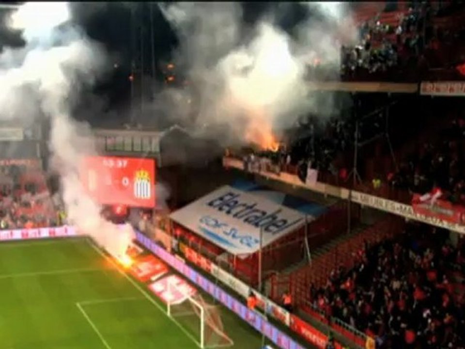 Eklat in belgien! charleroi-fans werfen bengalos