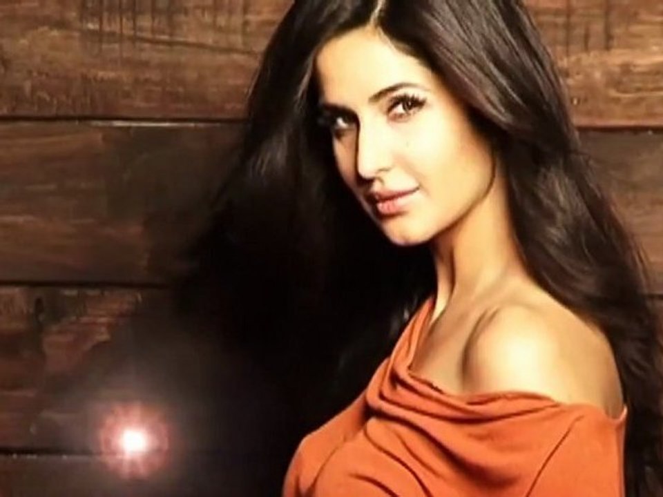 Sexy Katrina Kaif Is The Most Downloaded Celebrity ! - Bollywood Babes [HD]