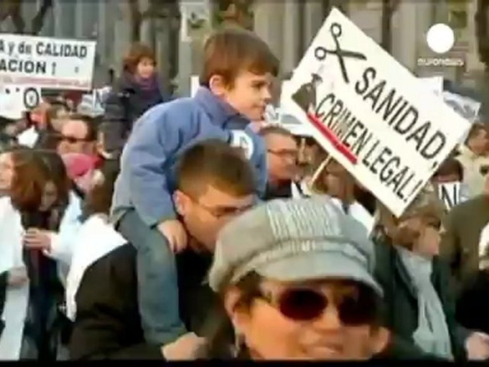 A Madrid in migliaia contro tagli a sanità pubblica
