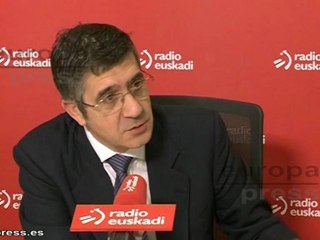López: "Urkullu recortará Educación y Sanidad"