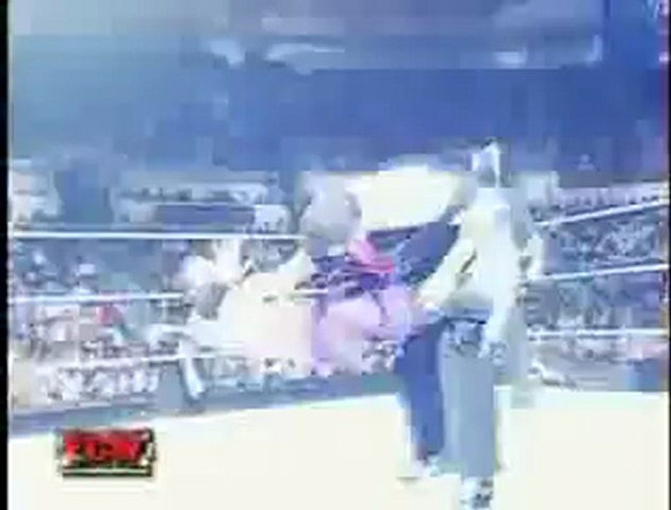 WWE ECW 05.12.2006 - Daivari vs. Tommy Dreamer