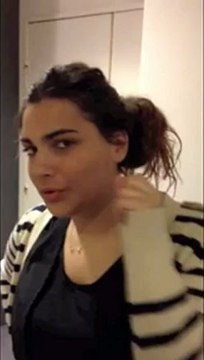 Oriane fait claquer ses oreilles