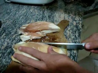 Cortando o frango - Thales Fernando