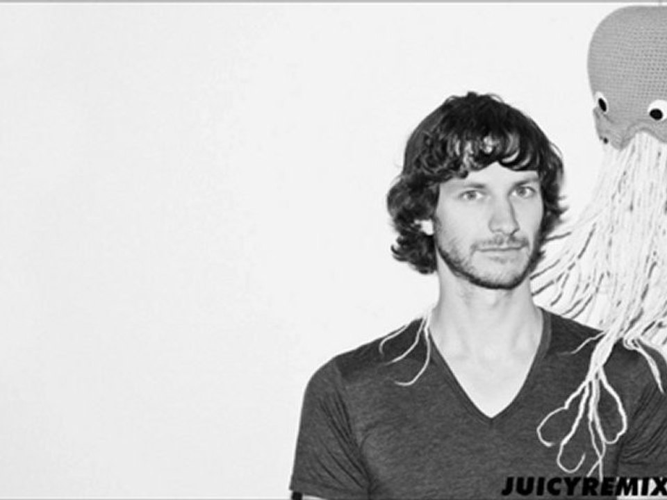 Gotye Vs dBerrie Vs Denzal Park - Somebody I Used To Militia (Audiobot Bootleg)