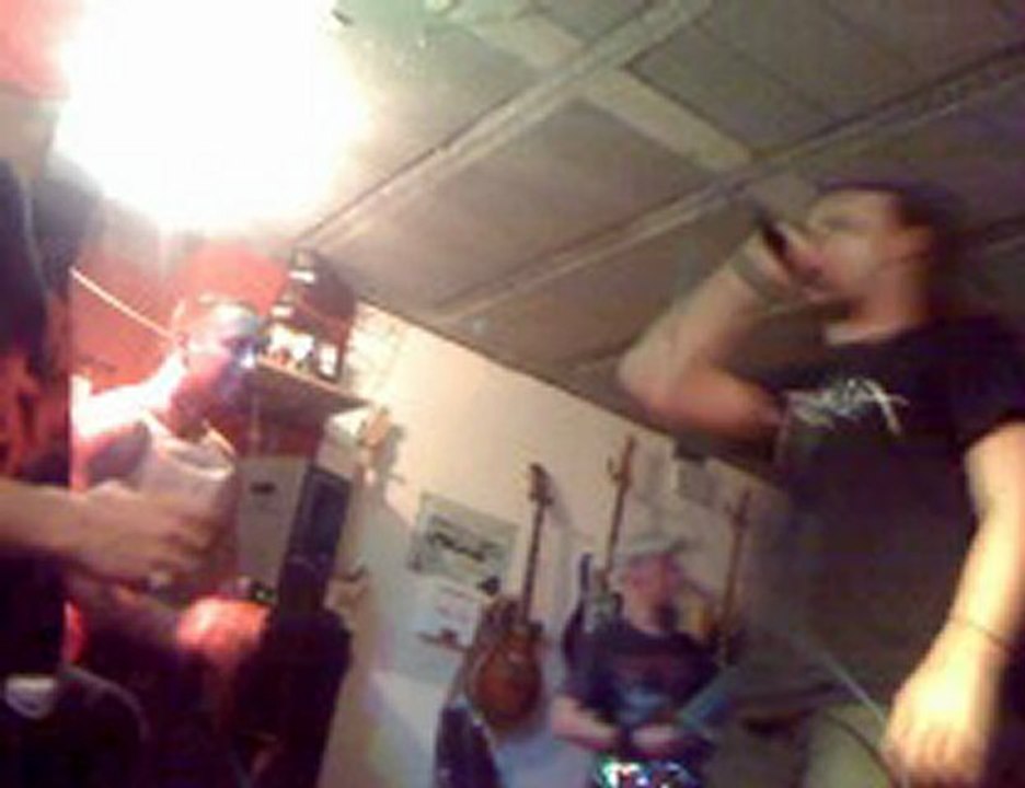 Atrocia_Born To Kill (Live... in the basement - 2012)