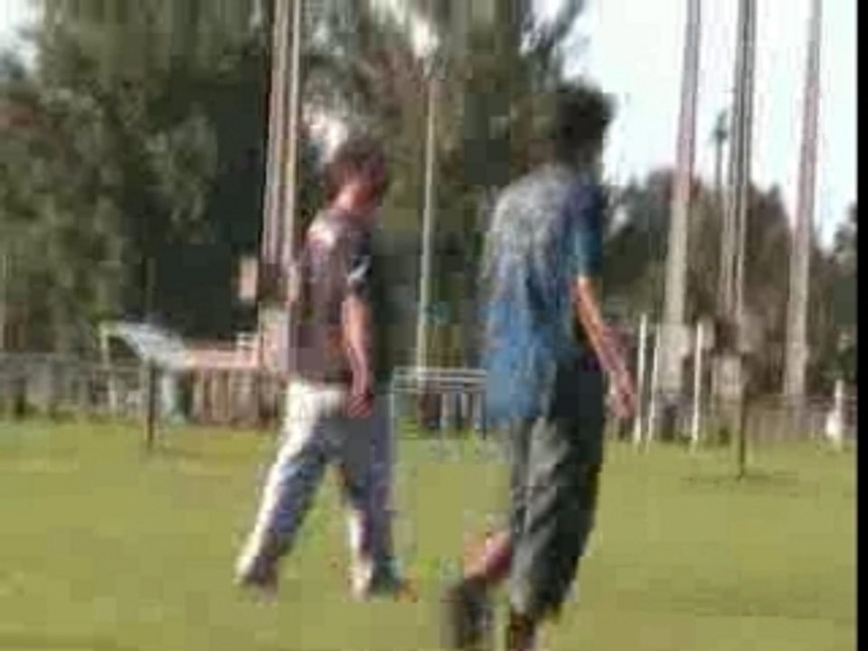 Choco joue au foot