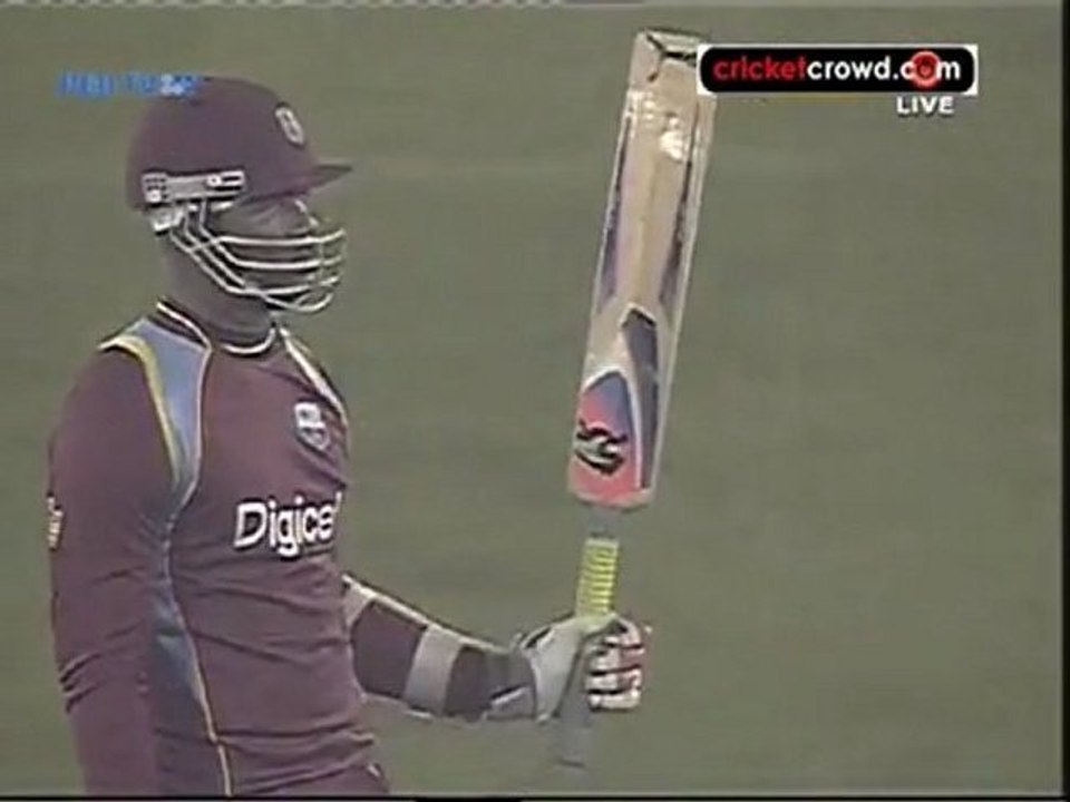 Samuels' assault too much for Bangladesh