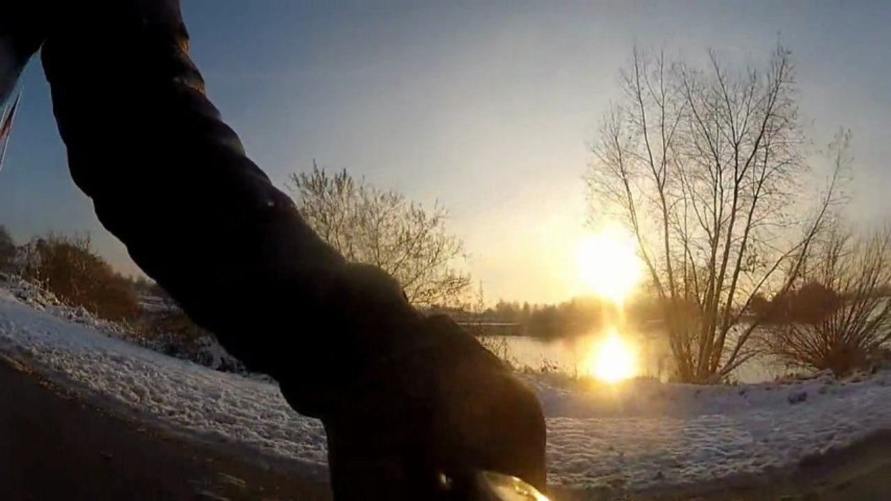 Pagani-productions sneeuw  ronde  roermond 8-12-2012 part 2