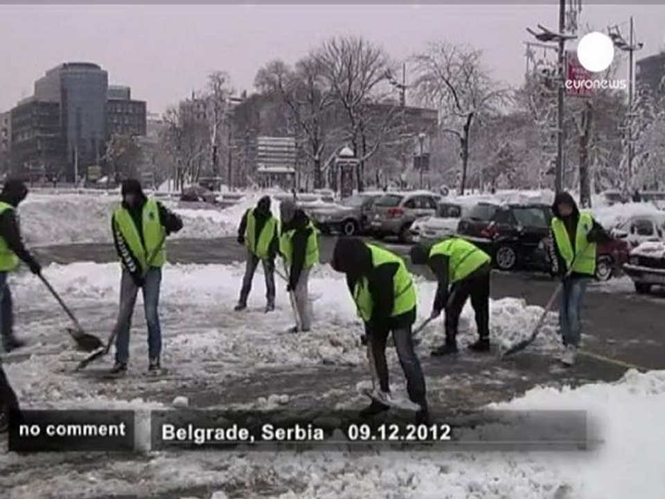 Fortes chutes de neige en Serbie - no comment