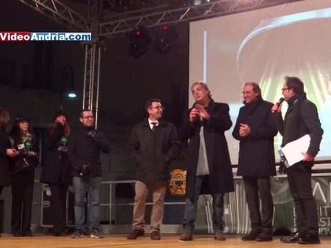 Qoco in Piazza: una mattina tra falconieri, artisti di strada, laboratori e spettacoli