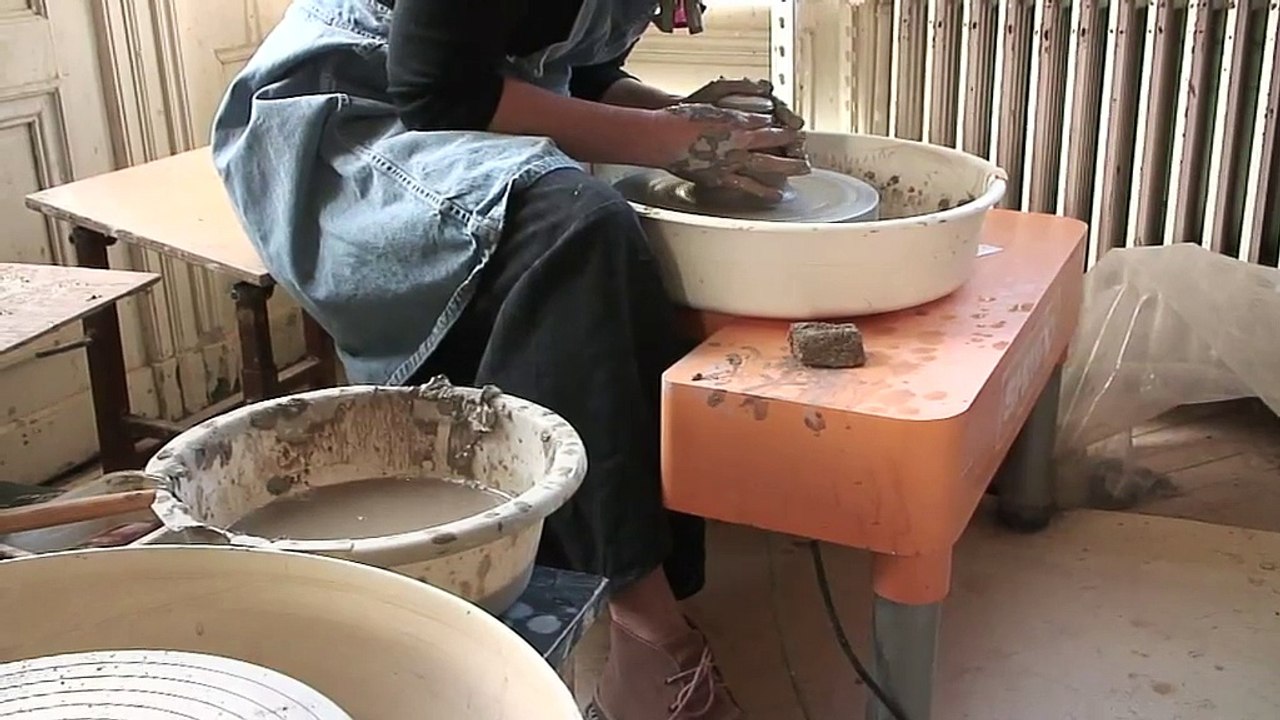 Frédérique Burel Artiste Céramiste - Réalisation vidéo Xavier Dégremont