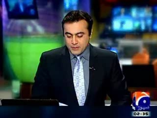 Karachi public grabbed Sindh police involved in extortion at Korangi