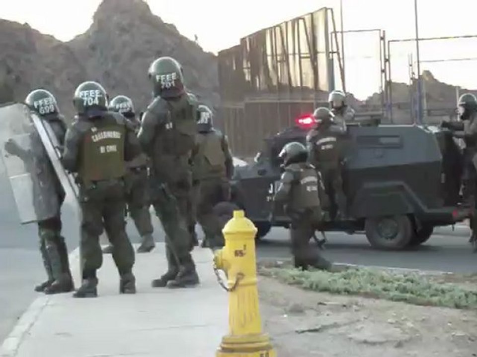 ENFRENTAMIENTO EN VILLA LAS PALMAS EN HUASCO  ENTRE MANIFESTANTES Y  FFEE