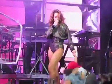 Rihanna Forgives Chris Brown After Meeting Ex in Paris