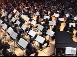 村方千之指揮　特別演奏会　ヴィラ＝ロボス「ウィラプルー」　シューマン「ピアノ協奏曲」　ブラームス「交響曲第１番」　1/4