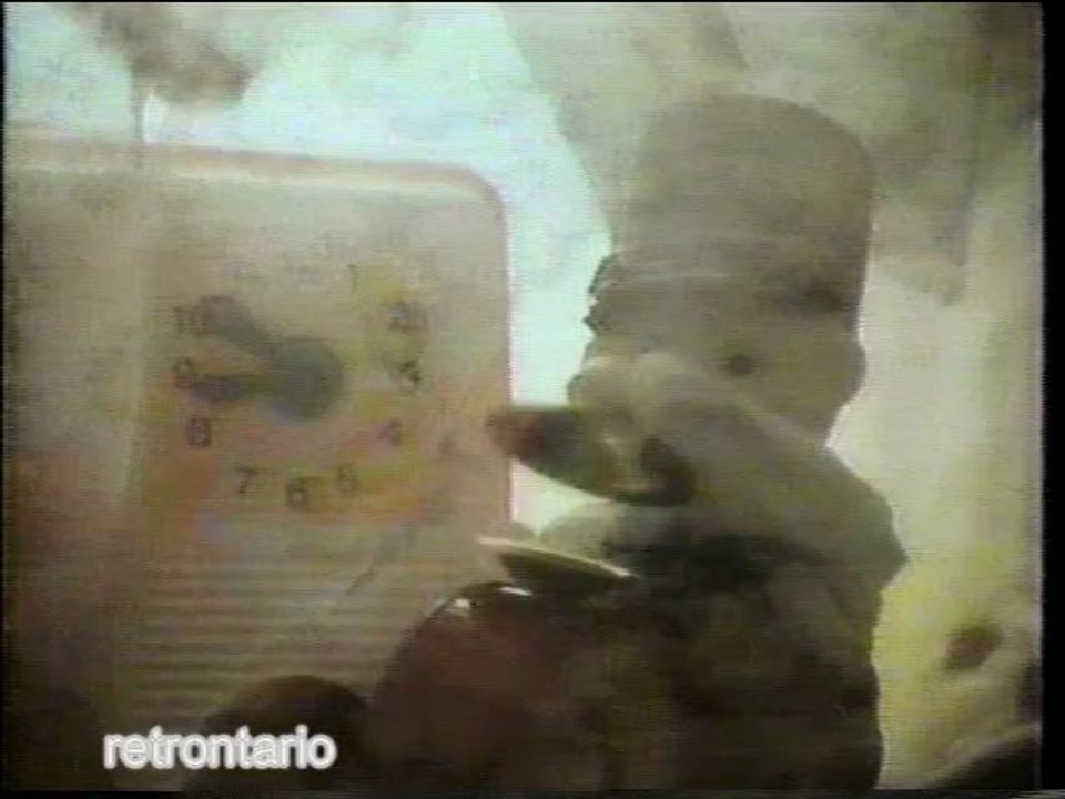 Eggs Get Cracking 1983