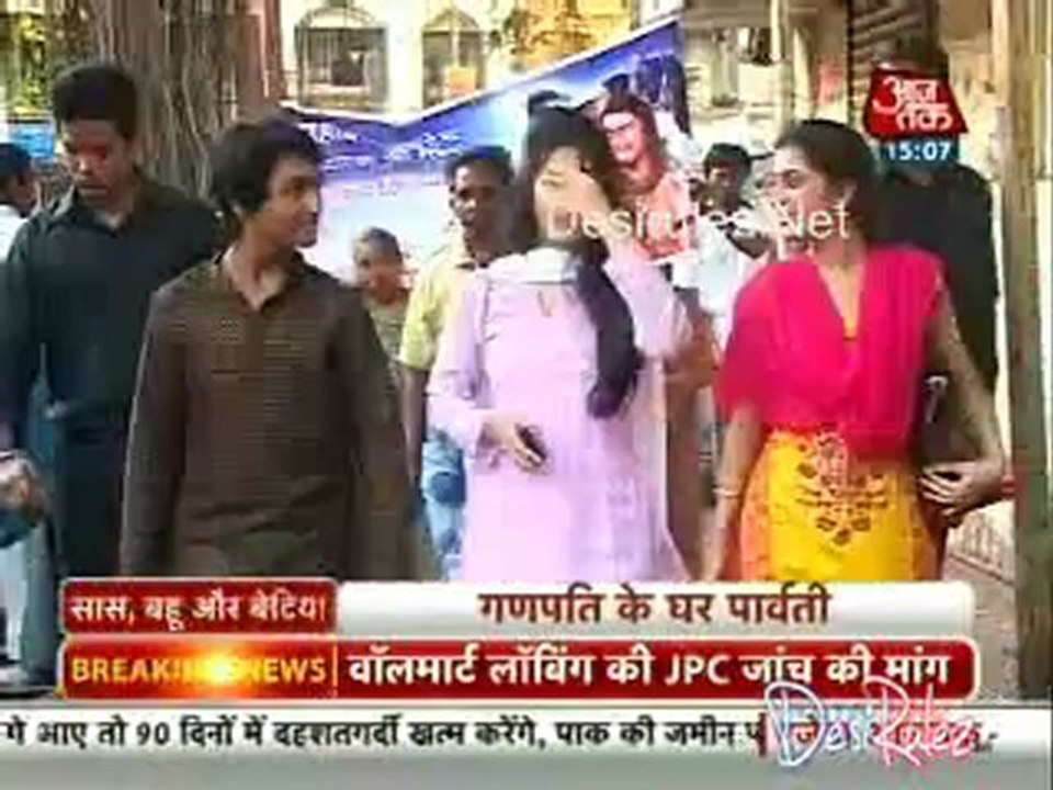 Saas Bahu Aur Betiyan [Aaj Tak] 11th December 2012pt2