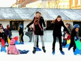 La patinoire du marché de Noël de Douai par La Voix du Nord de Douai