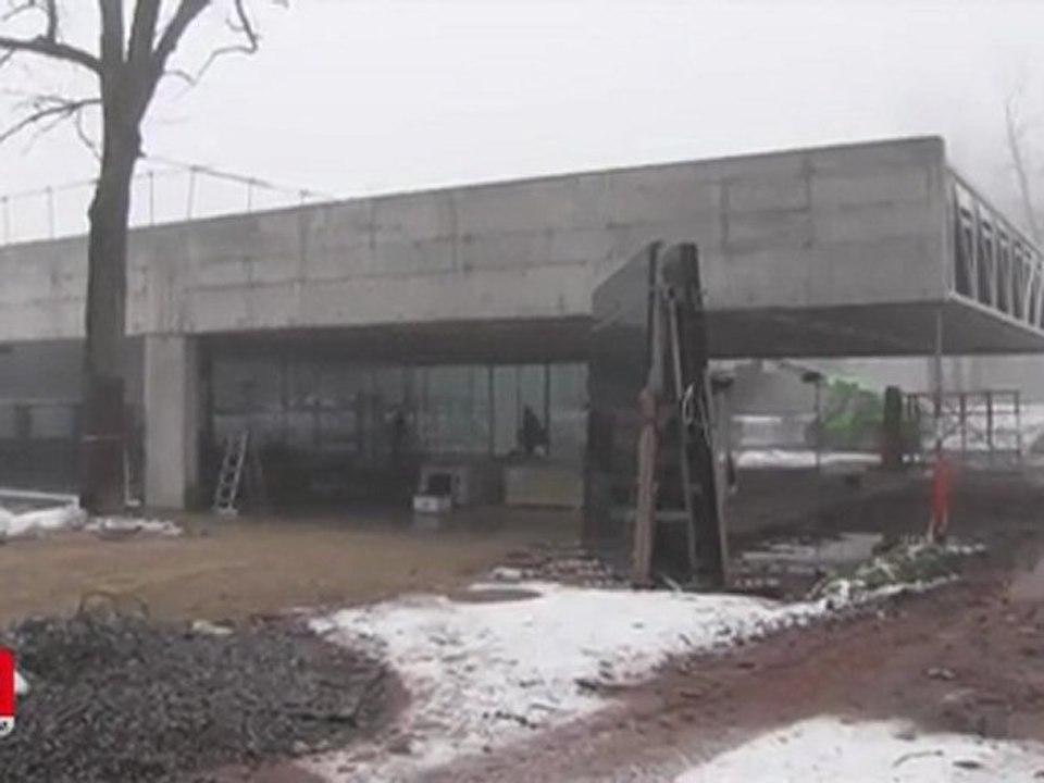Rodez : Pierre Soulages visite son musée