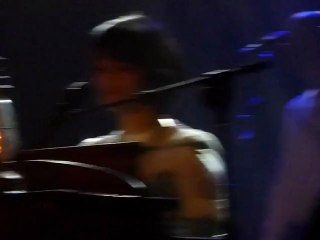 Bat For Lashes - Moon And Moon (Paris 2012)