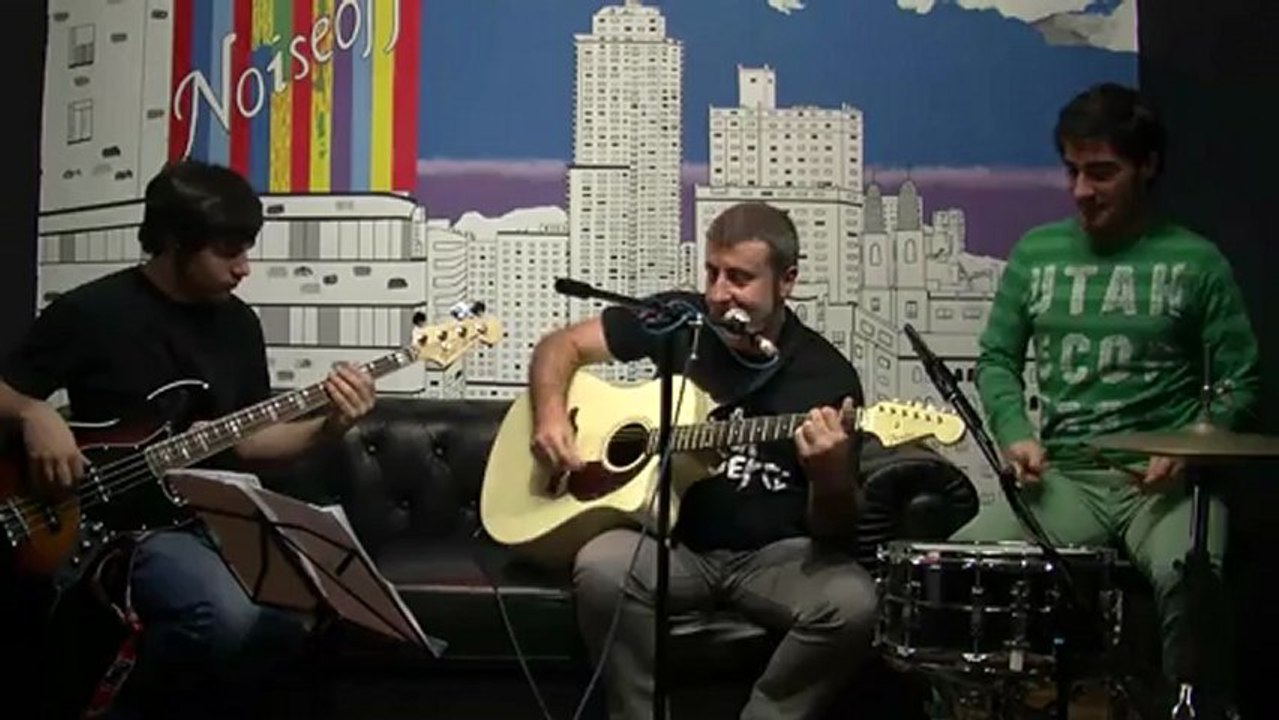 TIPOS CON SUERTE en Noise off festival