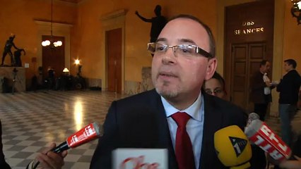 Un député menace de déchoir Depardieu de sa nationalité