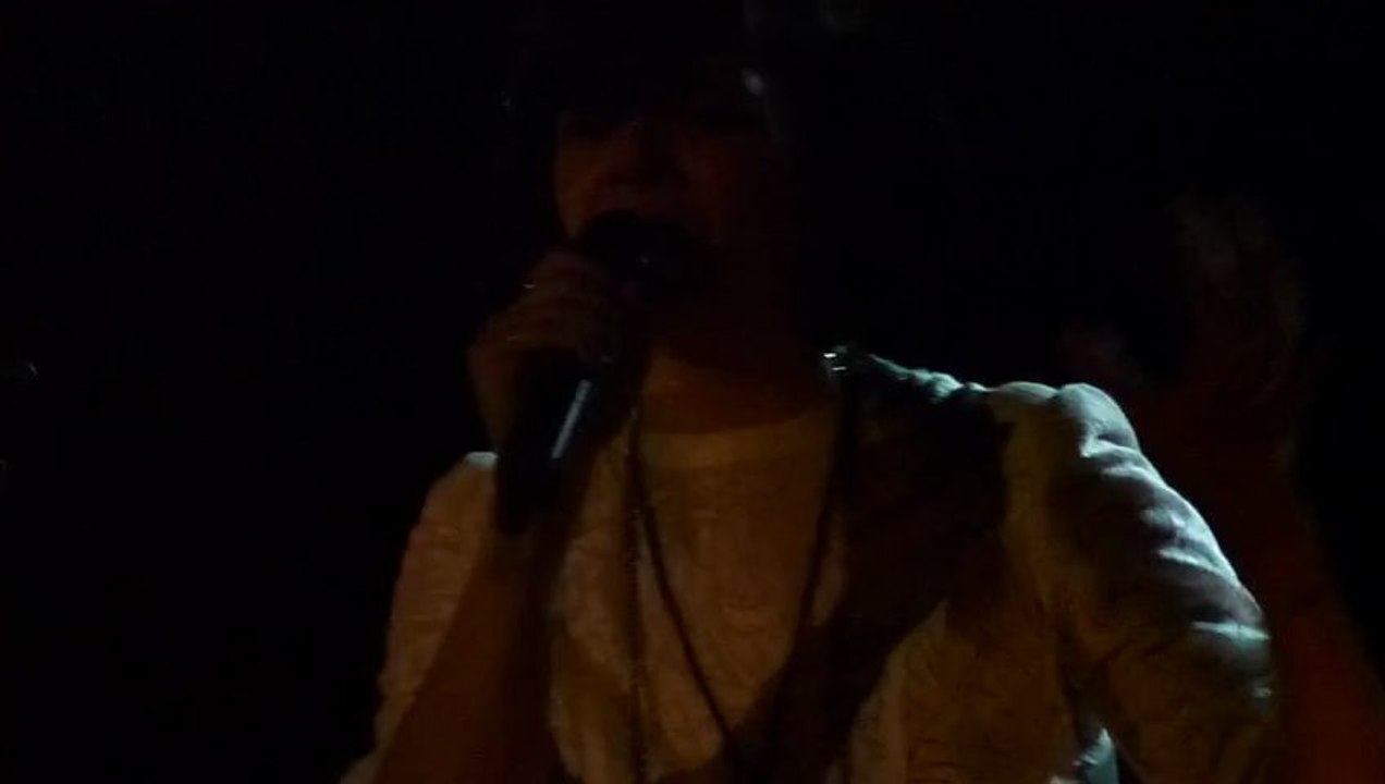 Bat For Lashes - Laura (Paris 2012)