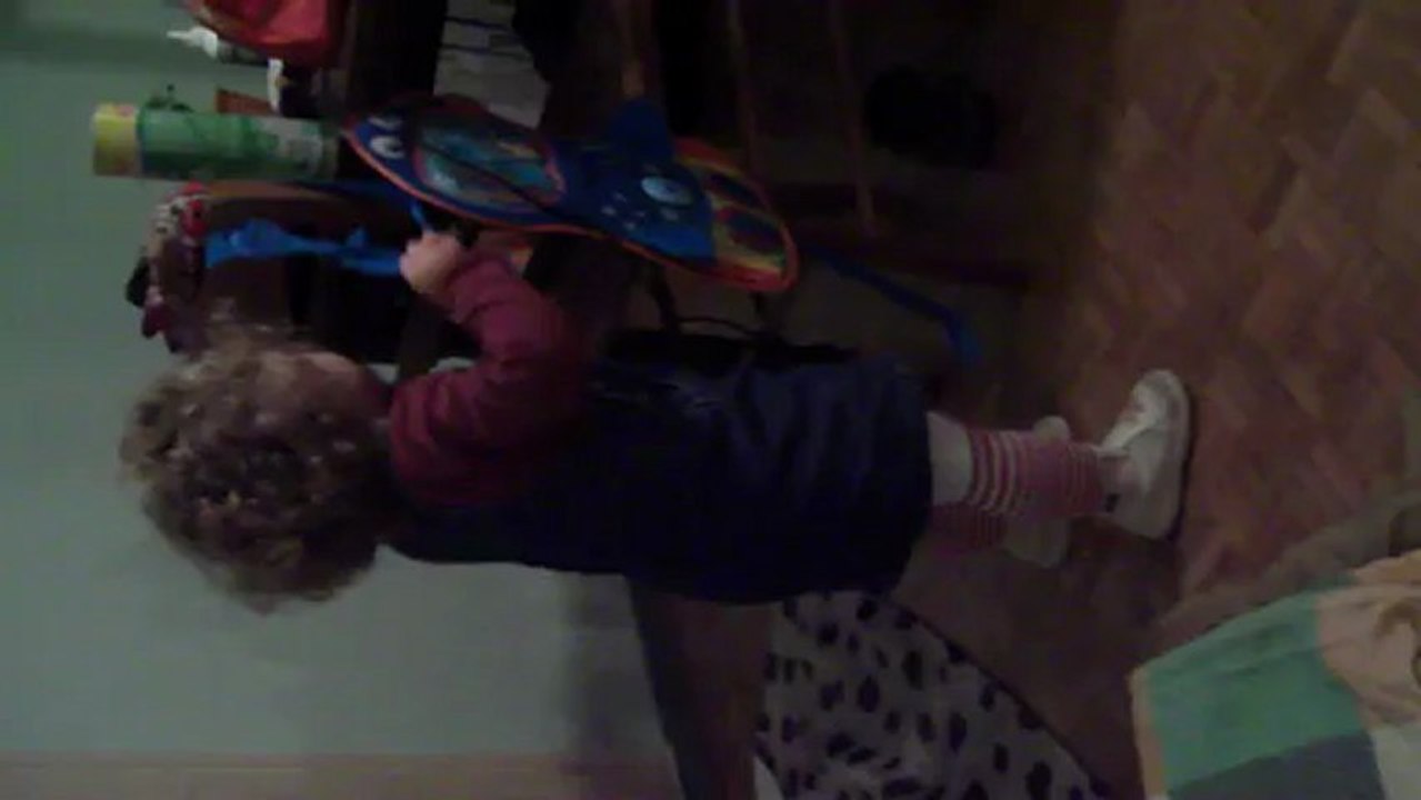 Iris une artiste en herbe