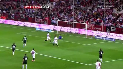 Cristiano Ronaldo vs Sevilla (A) 10-11 HD 720p by MemeT