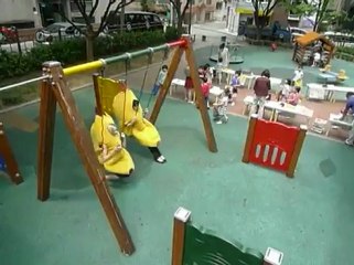 Sasha and Jennifer Bananas in Seoul Ep1