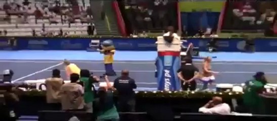 Wozniacki'den Sharapova'ya: Oturmaya mı geldik?